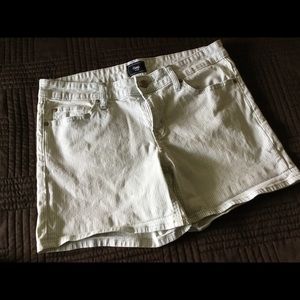 Gap shorts with a 4” inseam with a retro stripe.